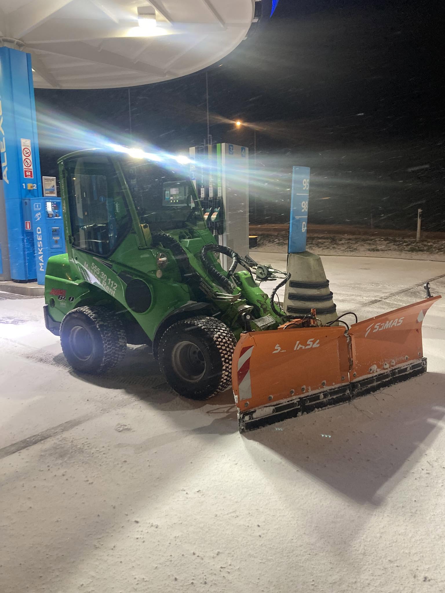Avant sahaga lund lükkamas